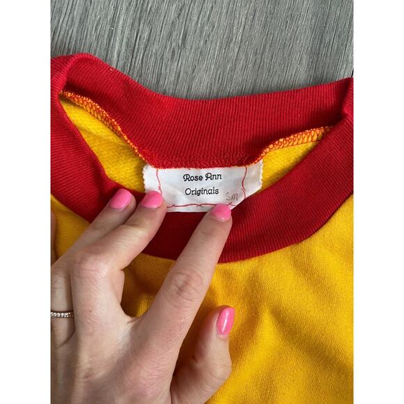 Vintage Iowa State Sweater Unisex Size Small, Yellow/Red, Crewneck, Embroidered - Picture 4 of 6